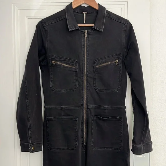 Free People Lennox Black Denim Utility Zip-Up Workwear Jumpsuit Women’s Large - Picture 5 of 10